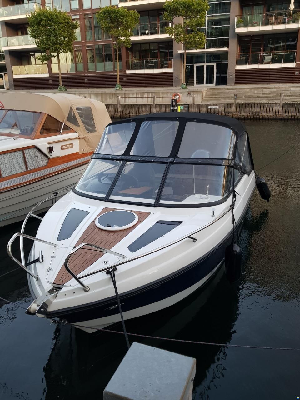 Coaster 600 DC Day Cruiser