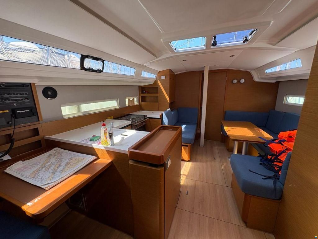 Jeanneau Sun Odyssey 410