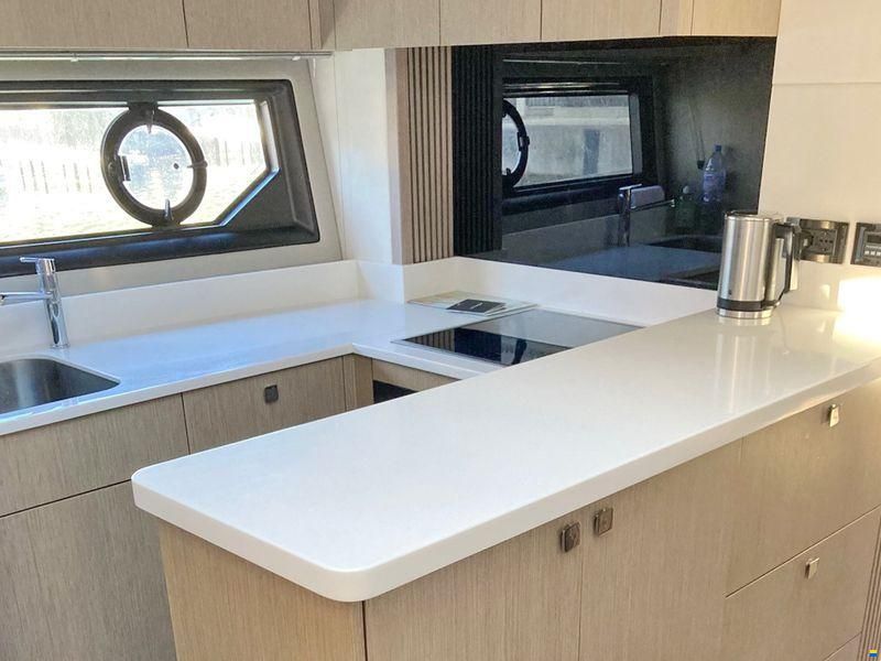 Sunseeker Predator 50