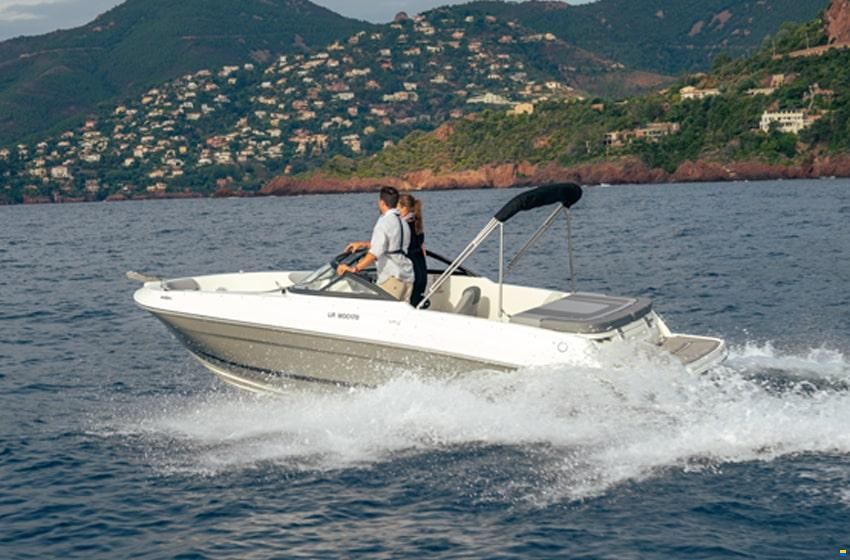 Bayliner VR4 Bowrider Inboard