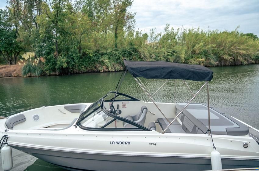 Bayliner VR4 Bowrider Inboard