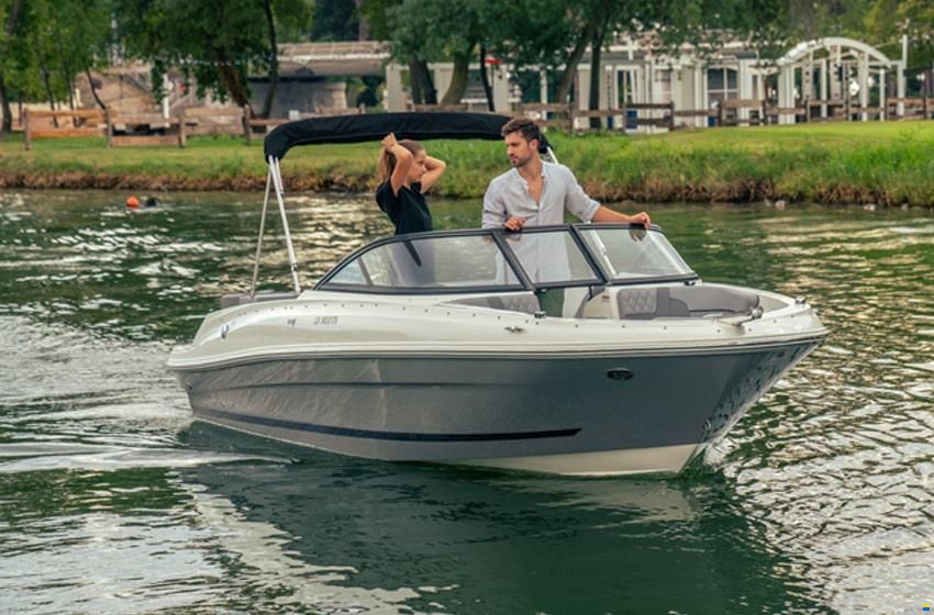 Bayliner VR4 Bowrider Inboard