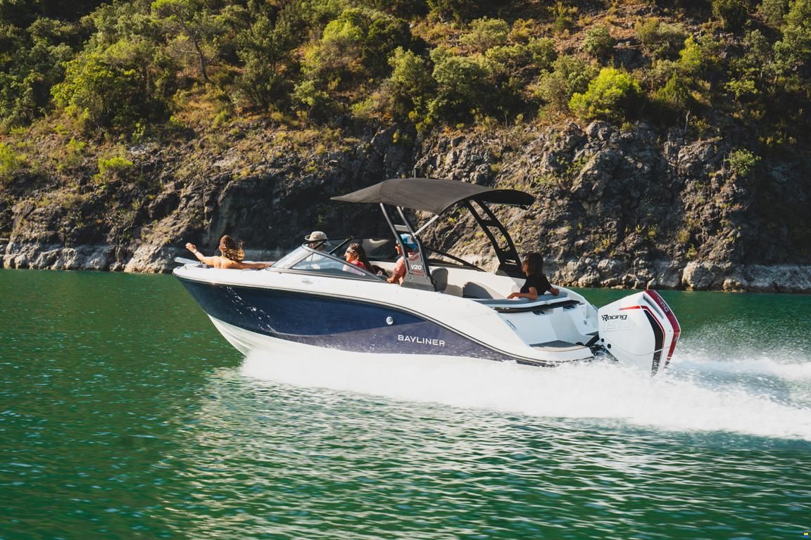 Bayliner V20 Bowrider Outboard 115PS