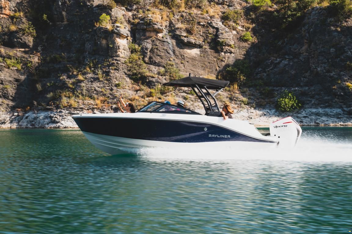 Bayliner V20 Bowrider Outboard 115PS