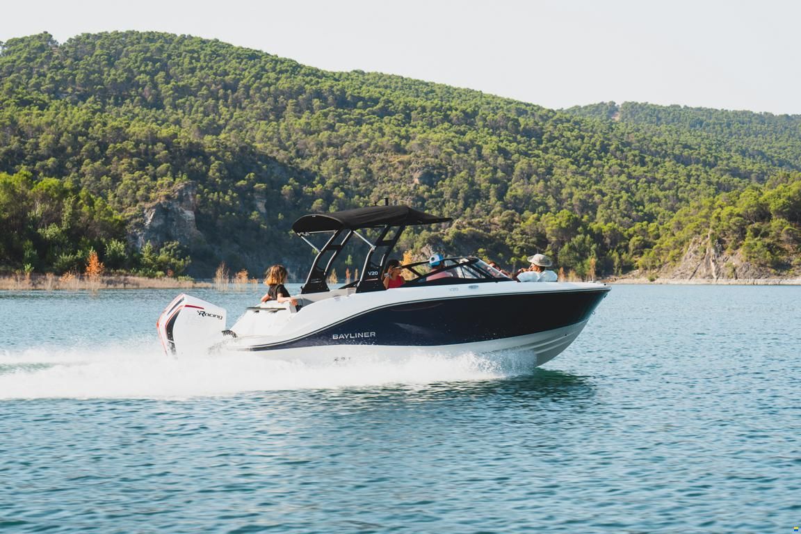 Bayliner V20 Bowrider Outboard 115PS