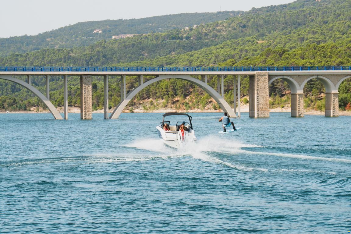 Bayliner V20 Bowrider Outboard 115PS