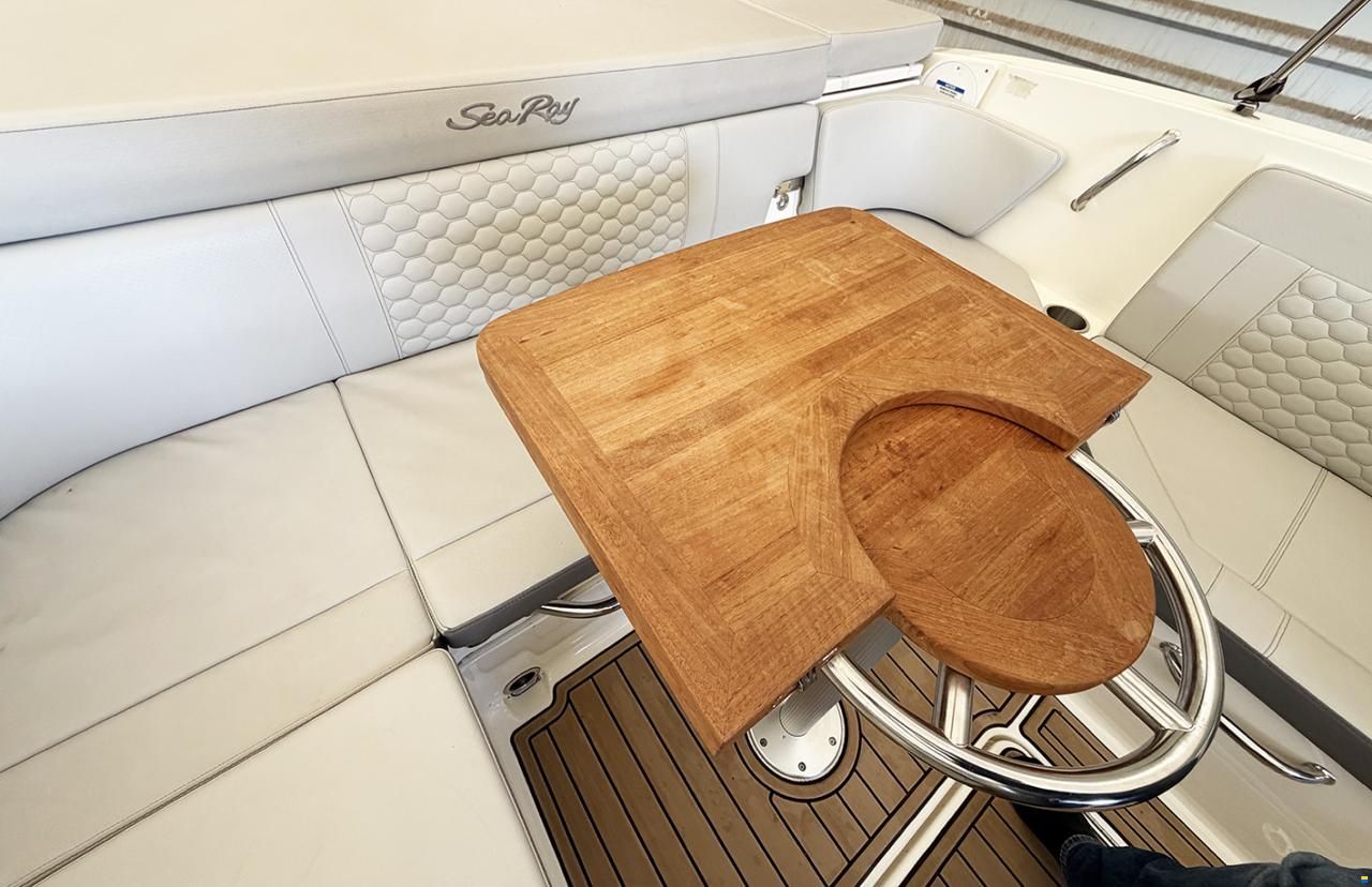 Sea Ray 230 Sunsport OB