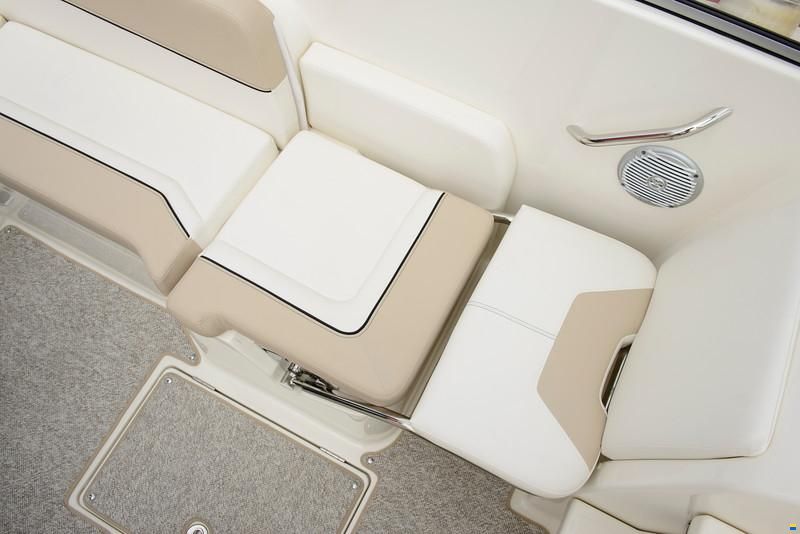 Bayliner 742R Cuddy Inboard