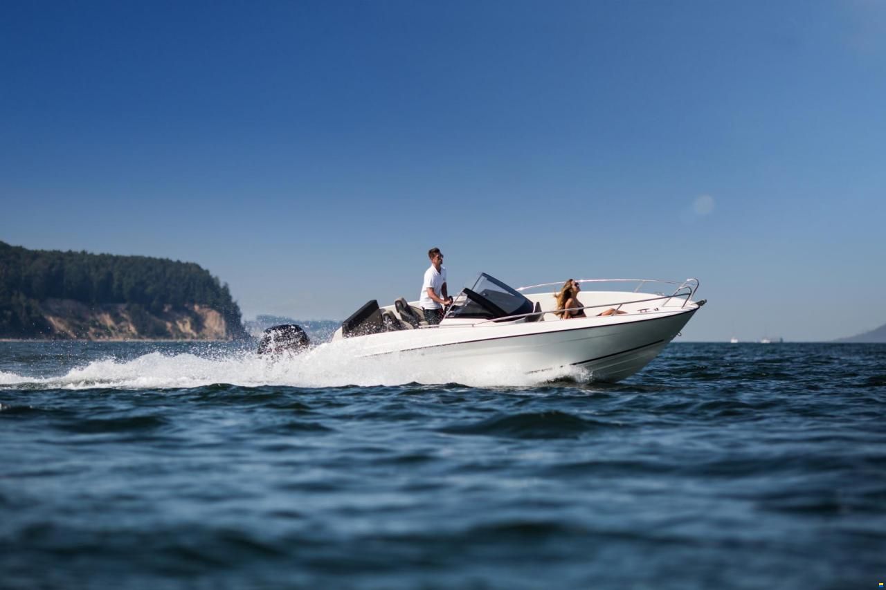 Parker 630 Bowrider  und Trailer