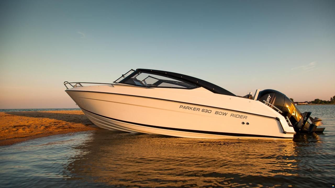 Parker 630 Bowrider  und Trailer