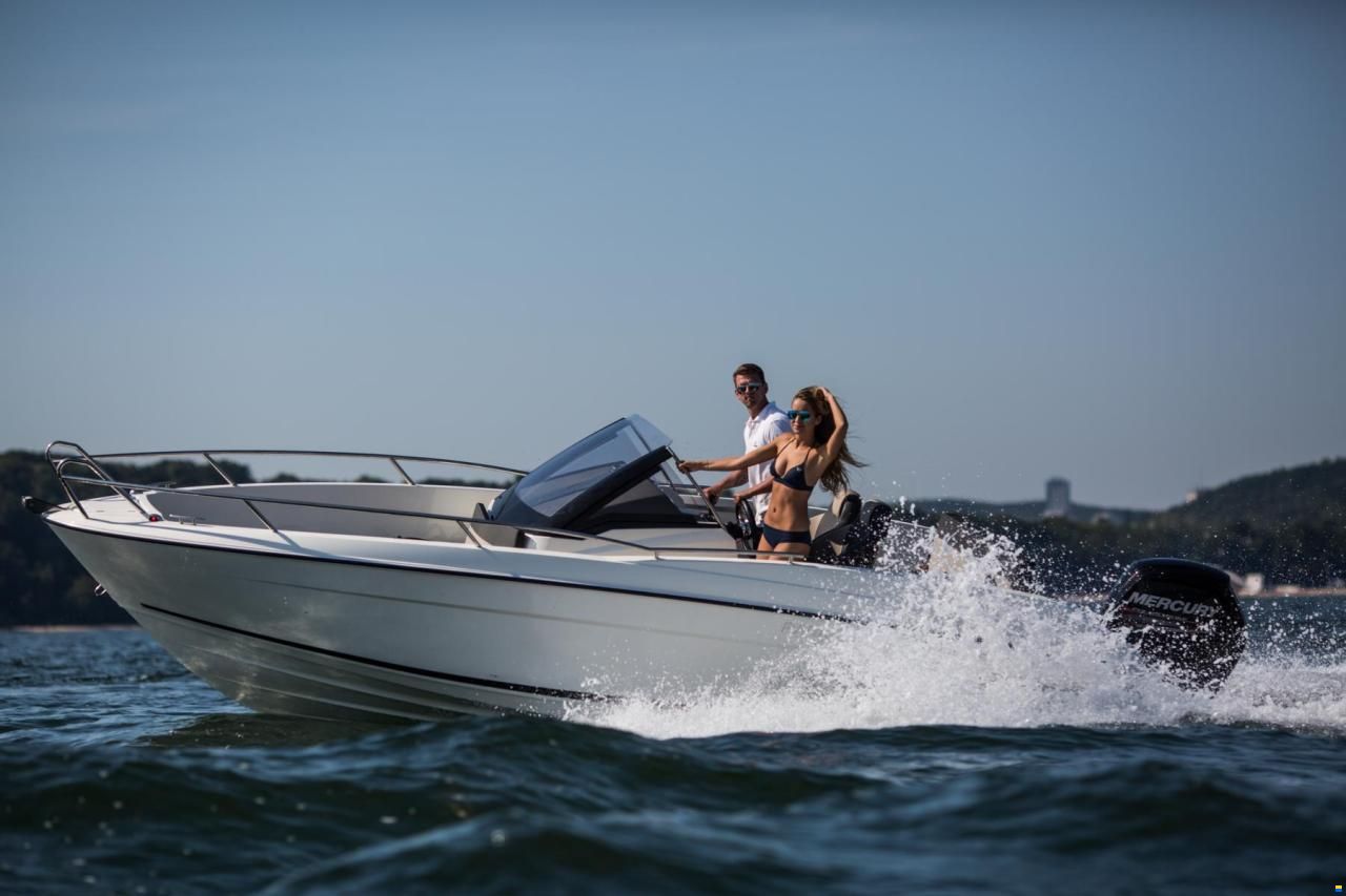 Parker 630 Bowrider