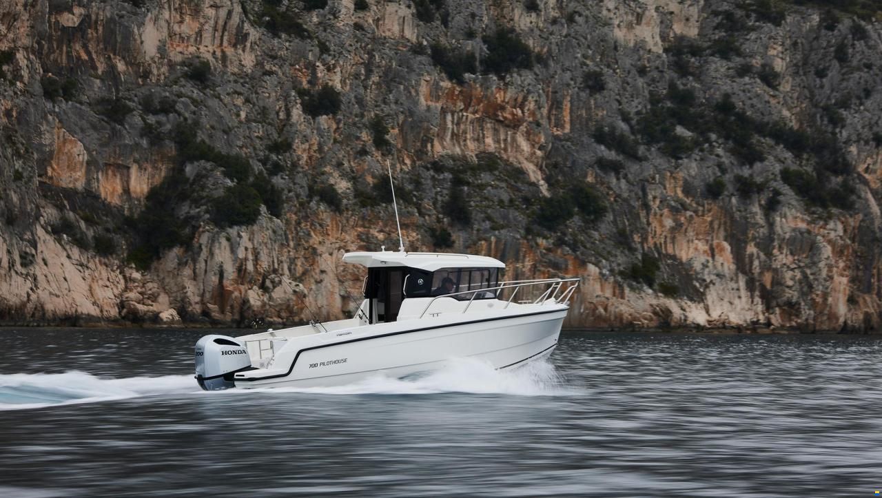 Parker 700 Pilothouse inkl. 115 PS und Trailer