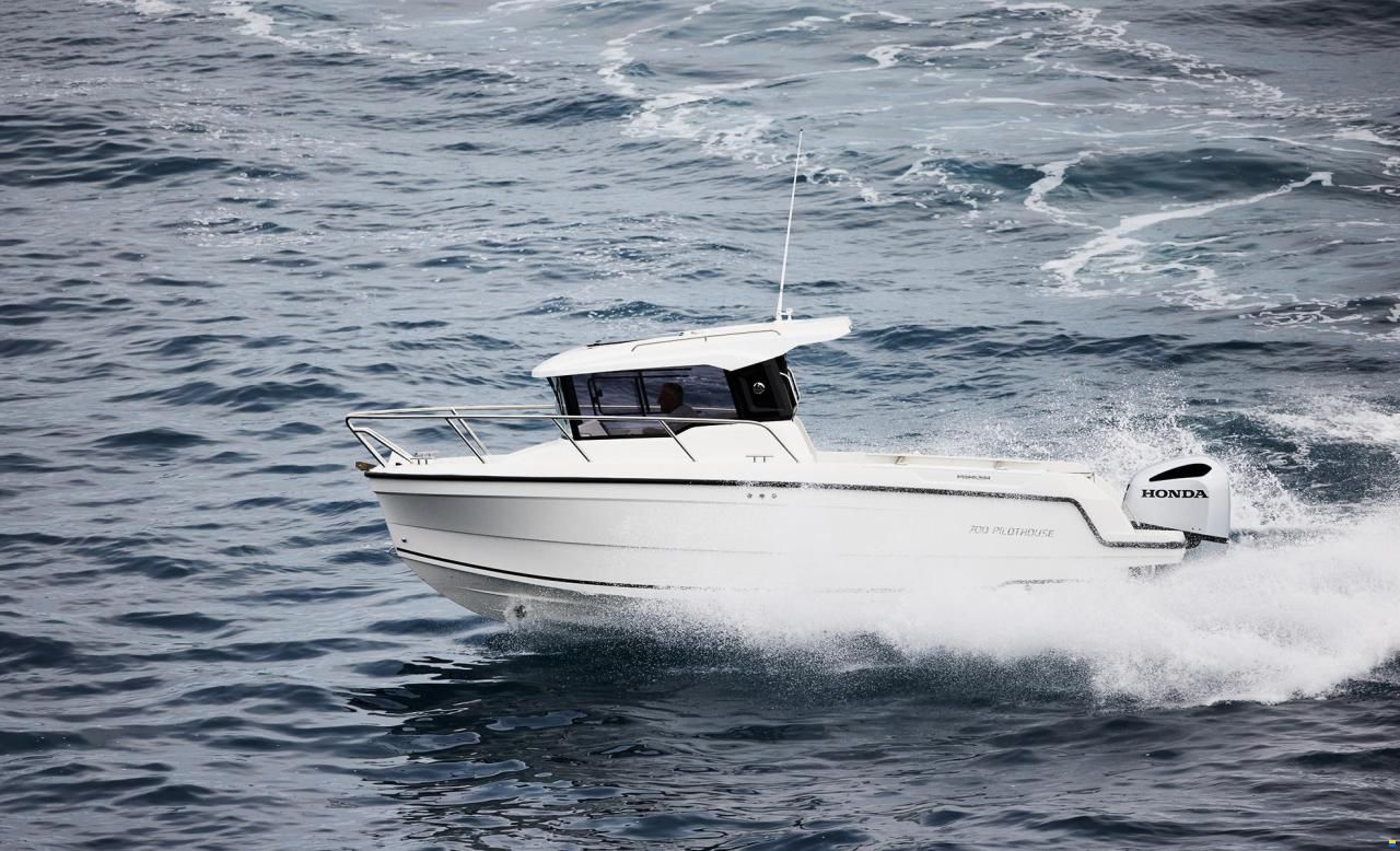 Parker 700 Pilothouse
