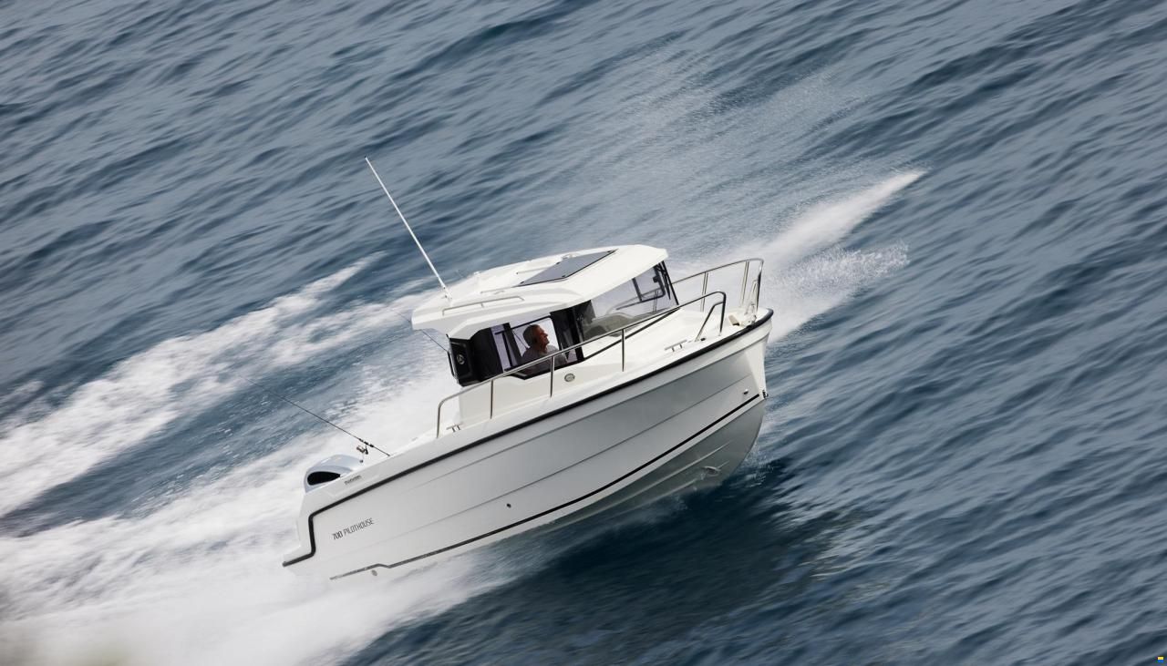 Parker 700 Pilothouse