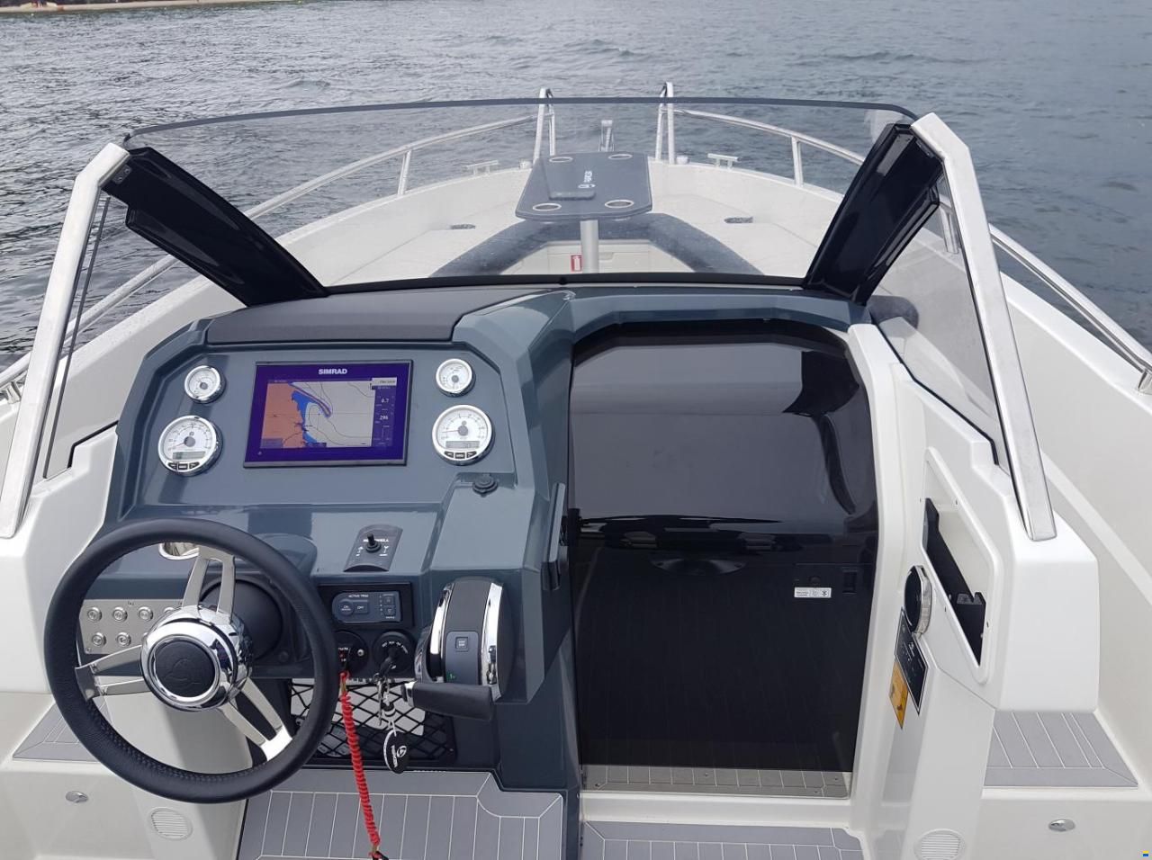 Parker 690 Sport  und Trailer