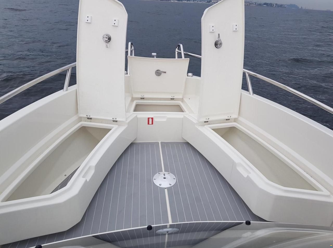 Parker 690 Sport  und Trailer