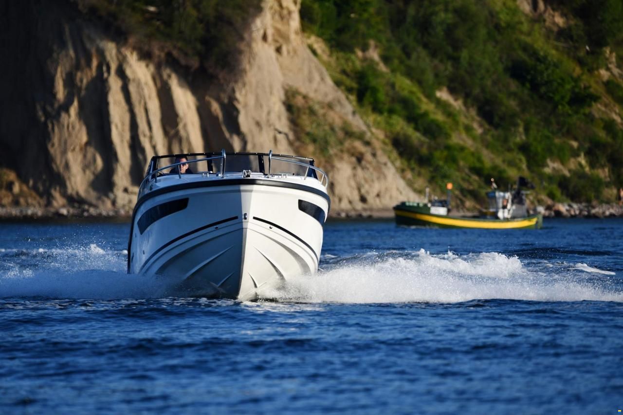 Parker 720 Adventure inkl. 200 PS und Trailer