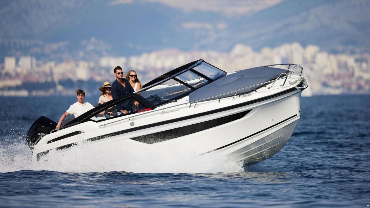 Parker 800 Cruiser