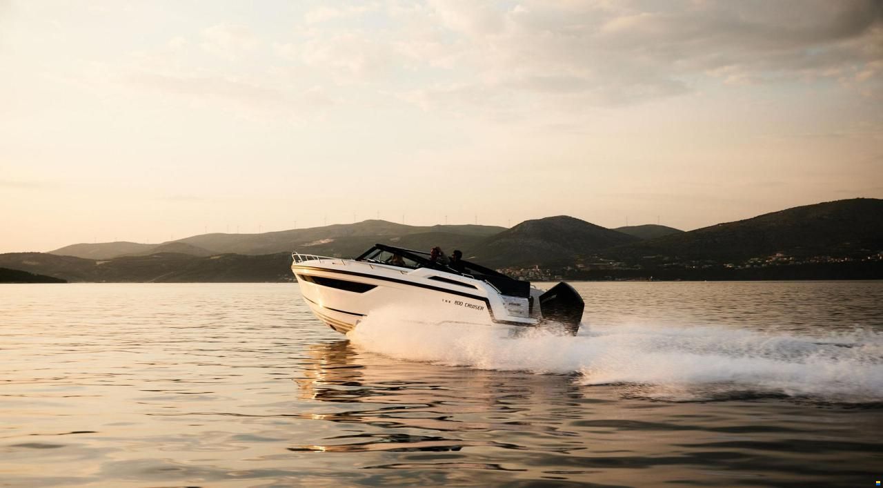 Parker 800 Cruiser