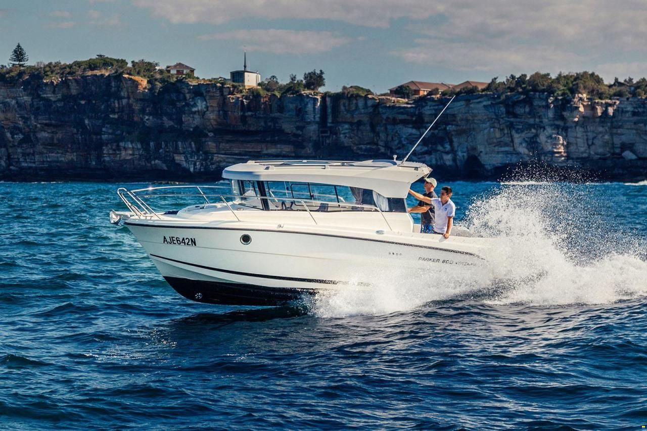 Parker 800 Weekend