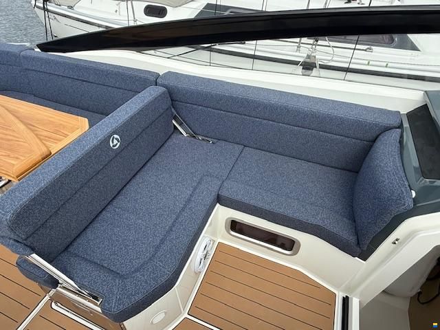 Parker 910 Odyssey mit 2x 250PS Gebrauchtboot 2