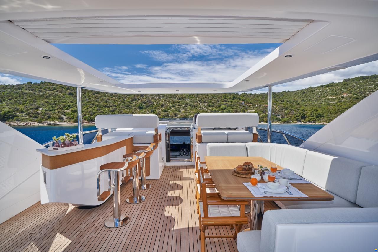 Azimut Grande 27 metri