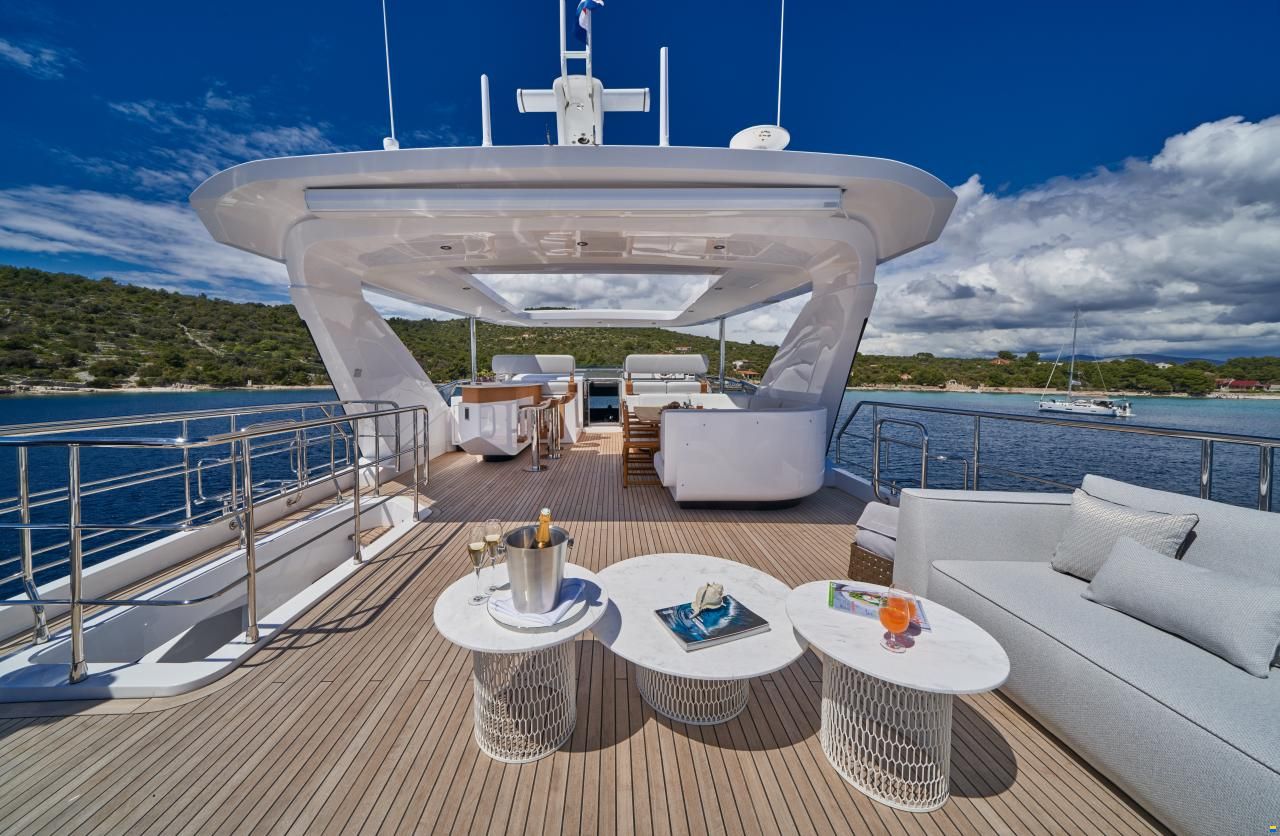 Azimut Grande 27 metri