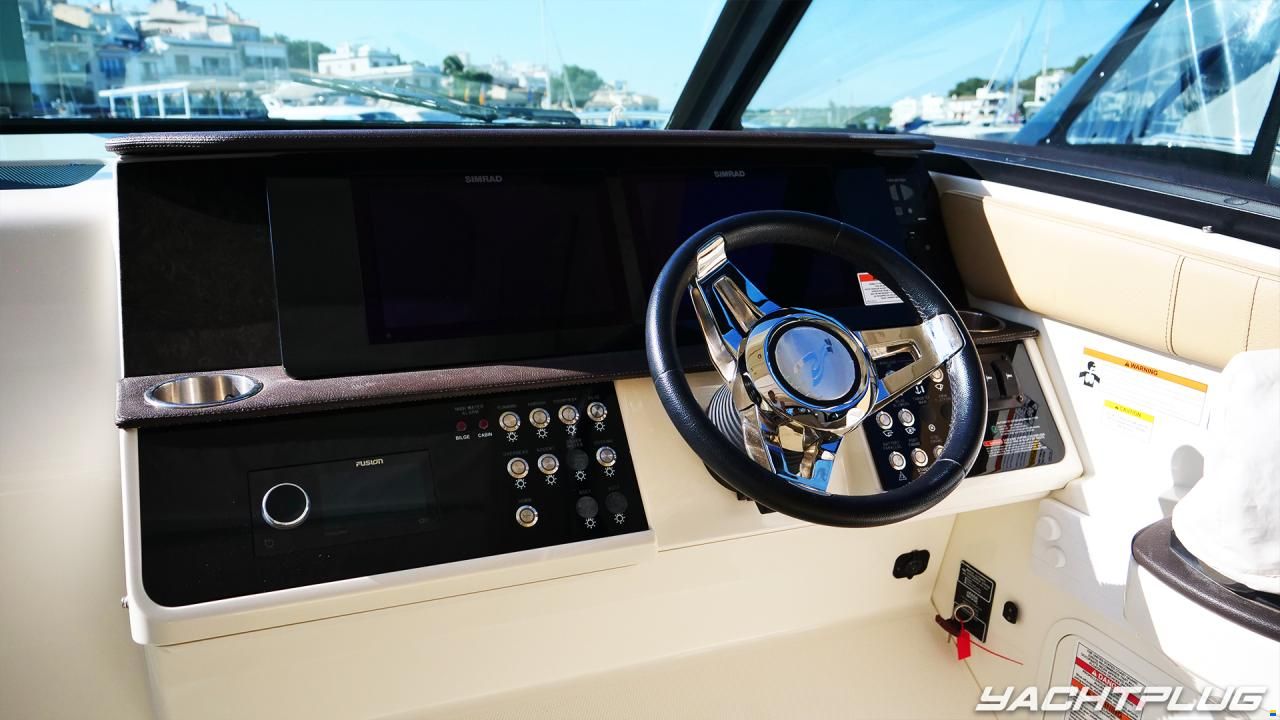 Sea Ray 320 Sundancer