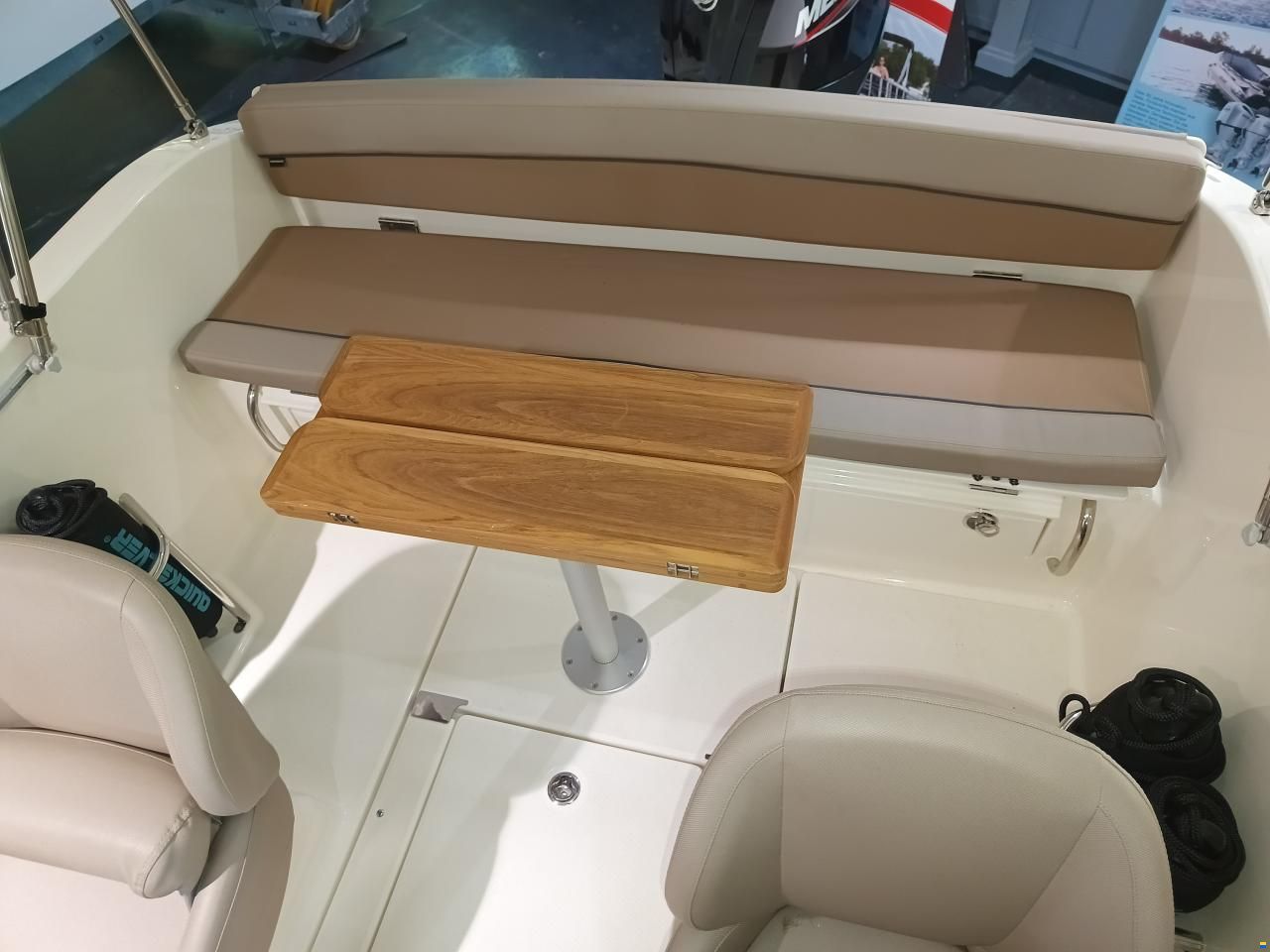 Quicksilver Activ 555 Bowrider