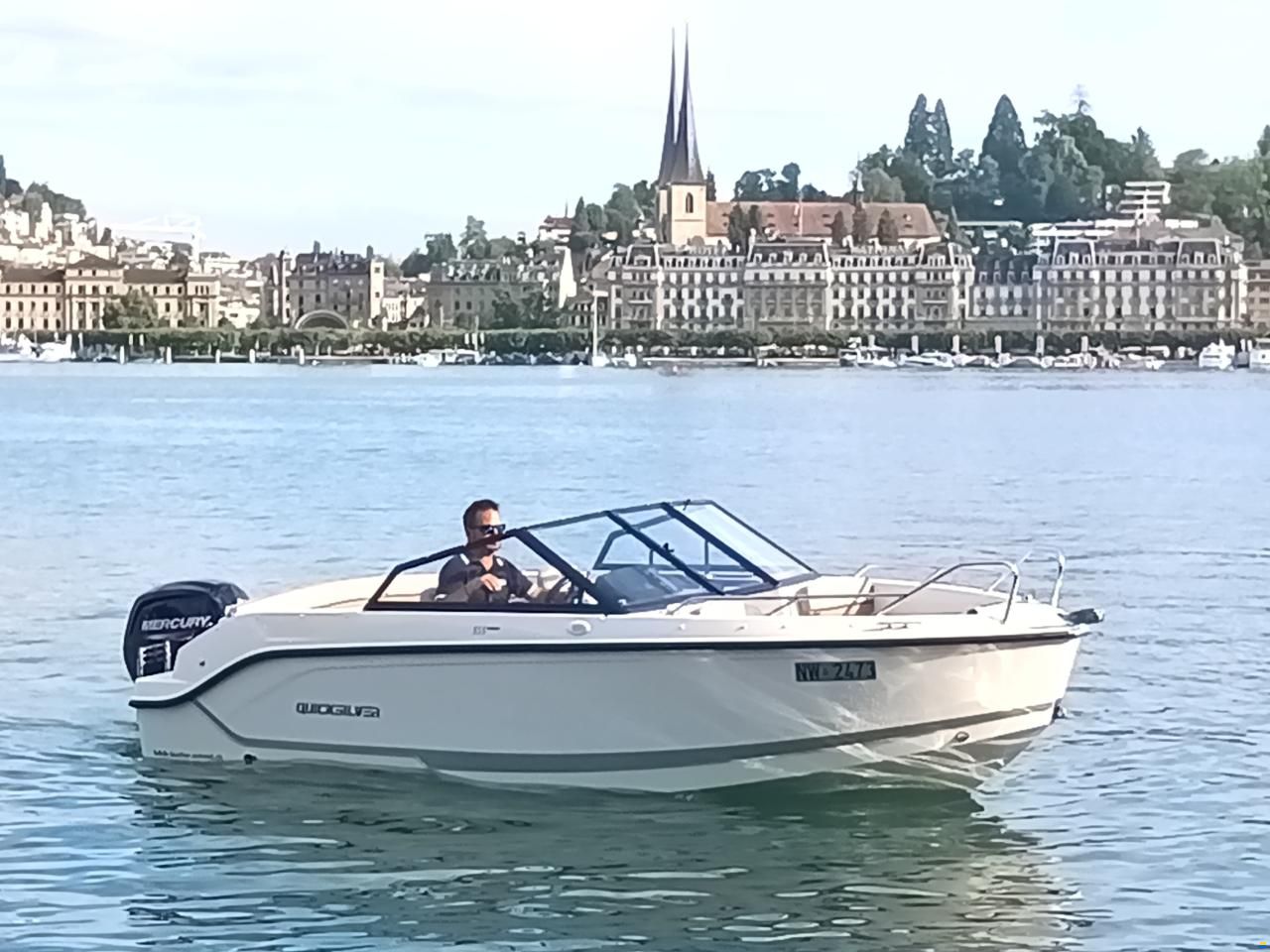 Quicksilver Activ 555 Bowrider