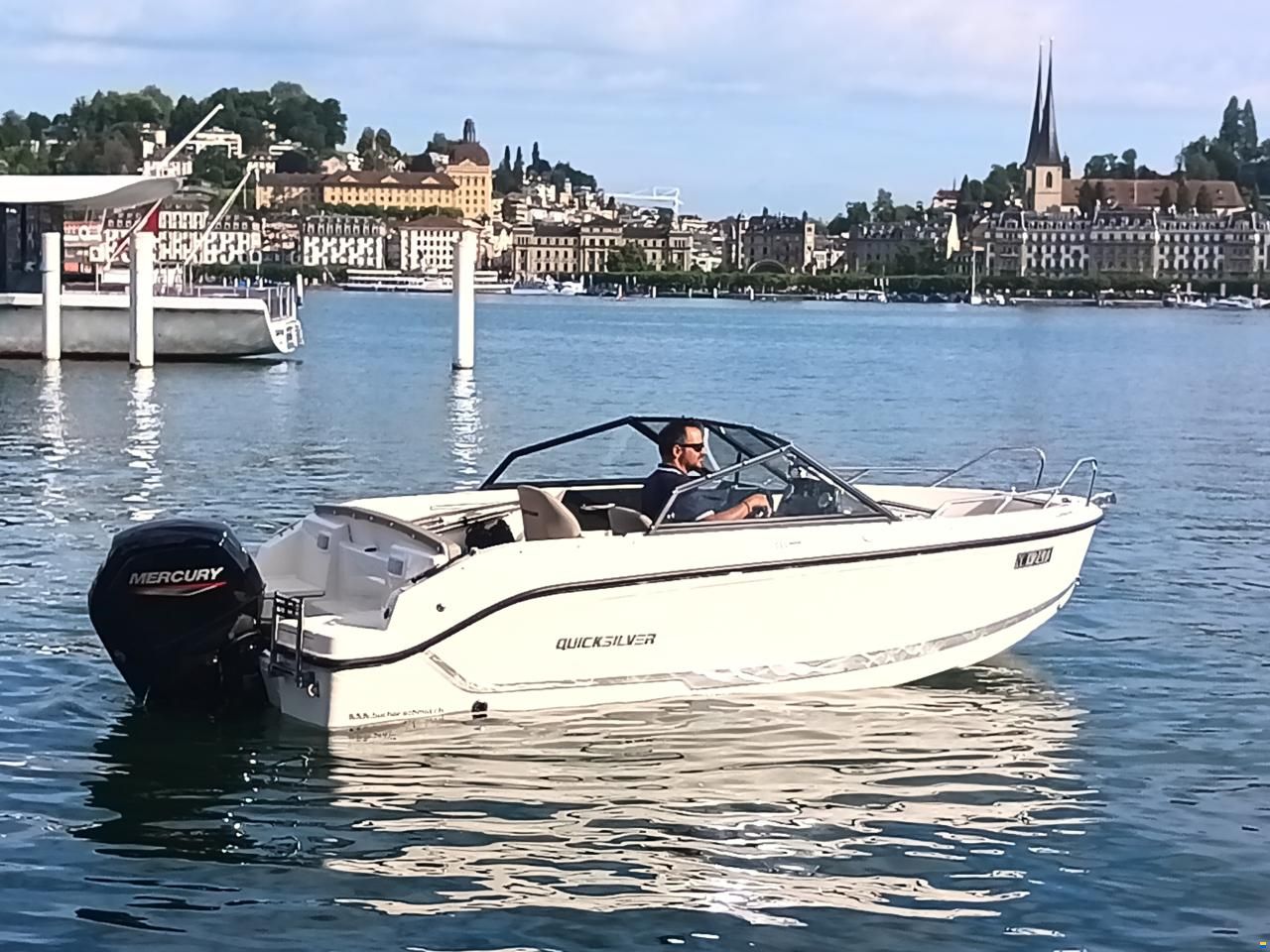 Quicksilver Activ 555 Bowrider