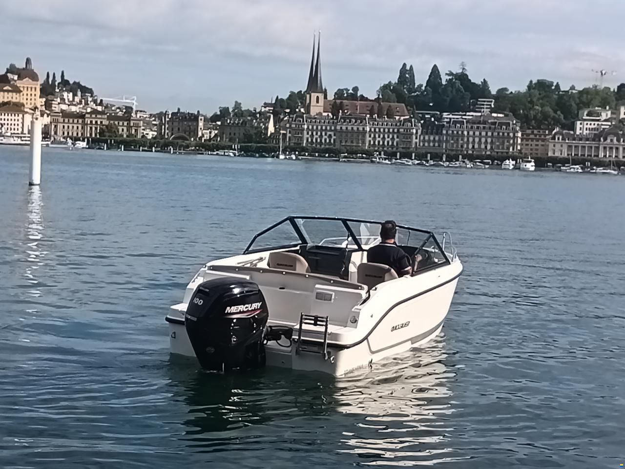 Quicksilver Activ 555 Bowrider