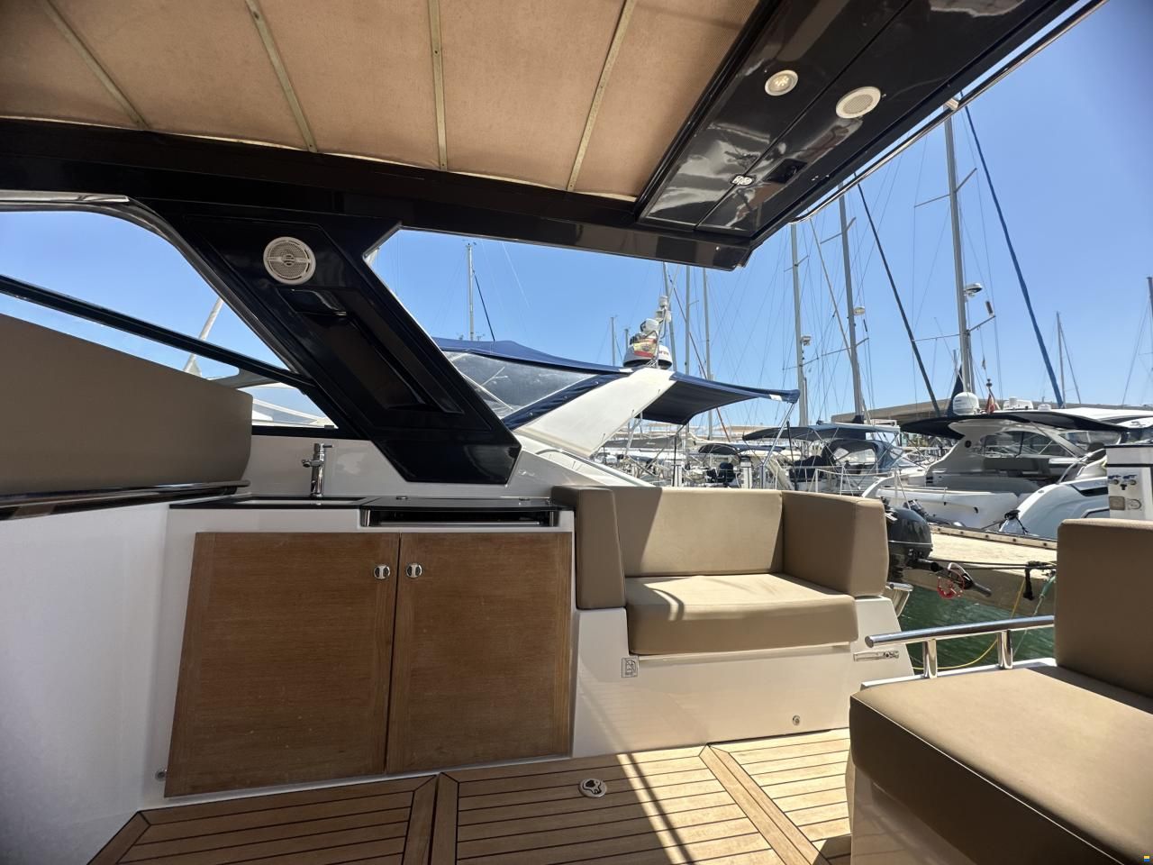 Sealine SC35