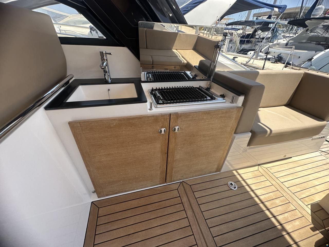 Sealine SC35