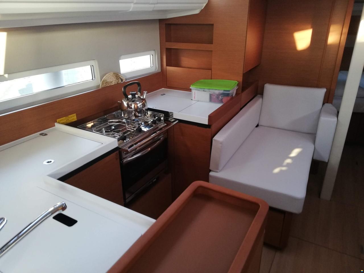 Jeanneau Sun Odyssey 410