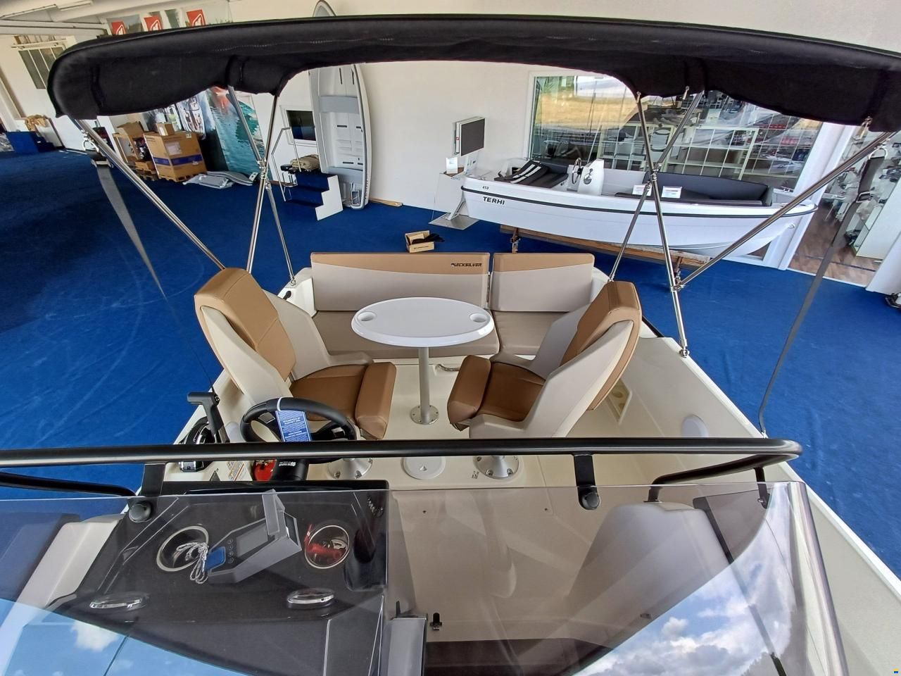 Quicksilver 605 SUNDECK