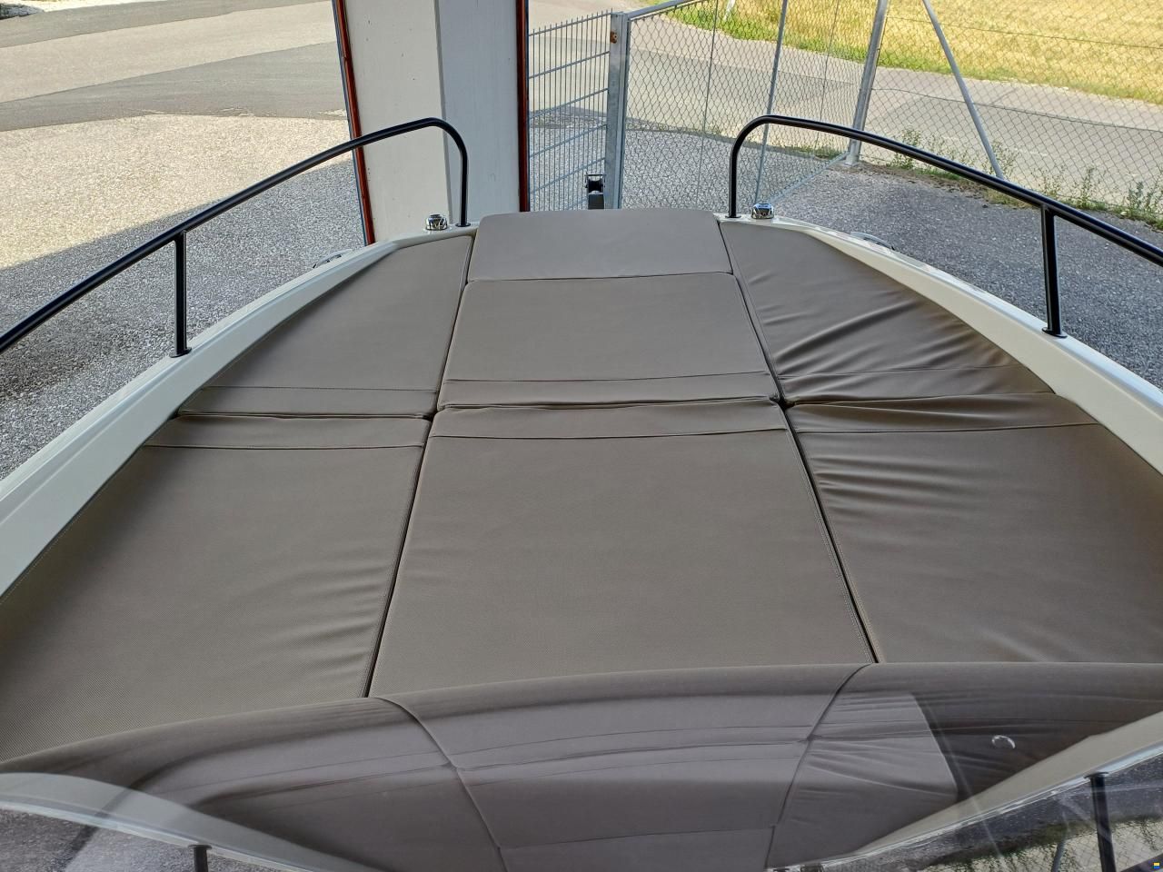 Quicksilver 605 SUNDECK