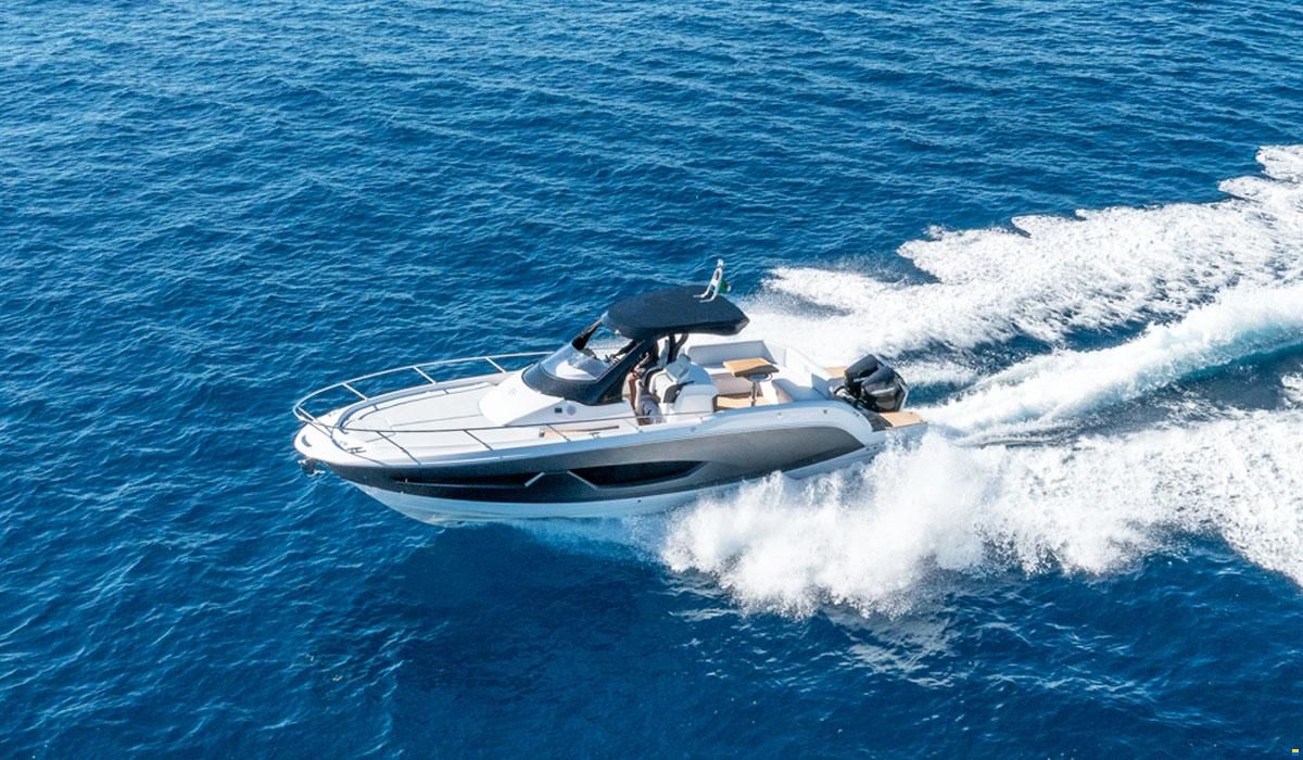 Sessa Key largo 34 Outboard Line