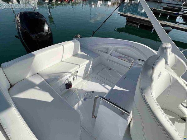 Sessa Key Largo 27 Outboard Line