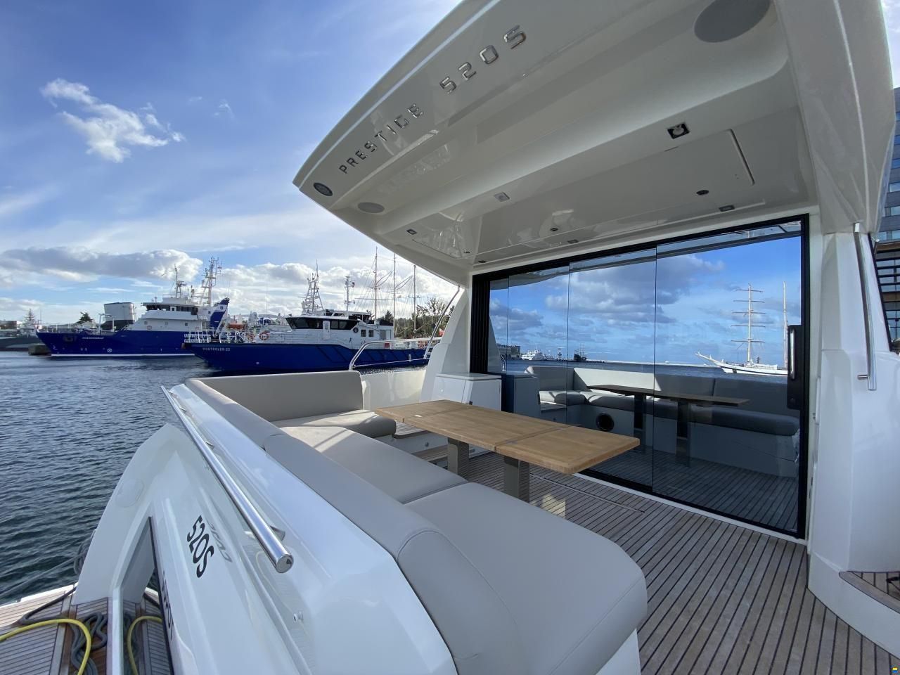 Prestige 520 S