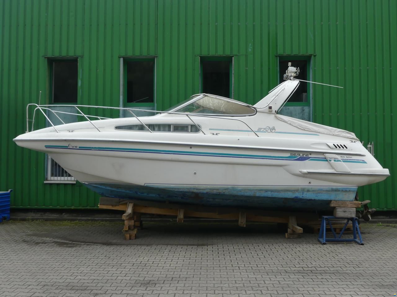 Sealine 270