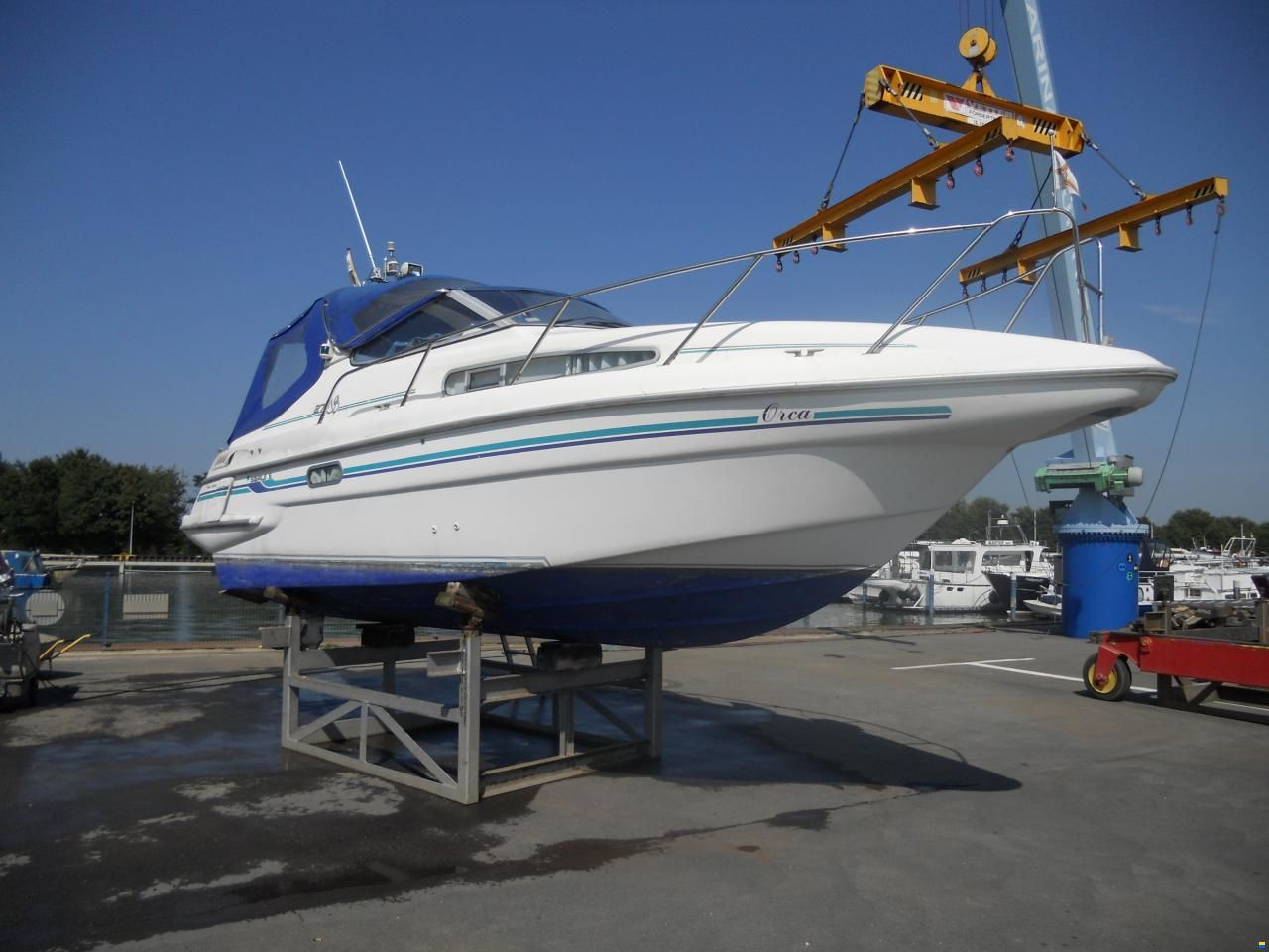 Sealine 270