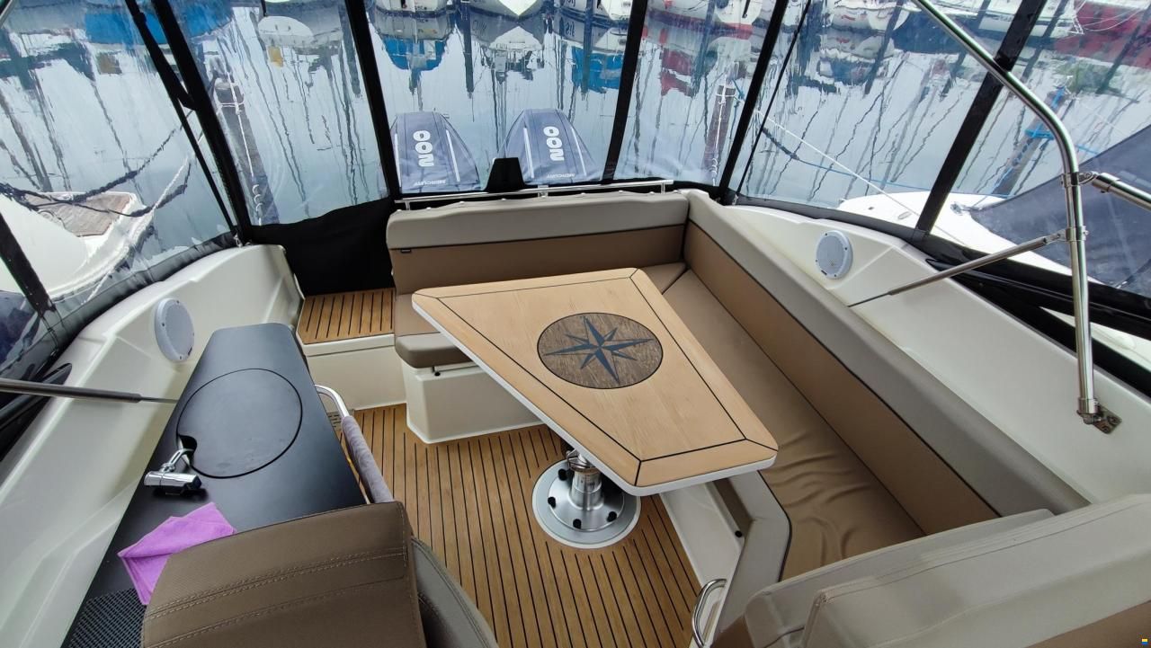 Quicksilver ACTIV 805 CRUISER mit 2x F 200 XL und Tr