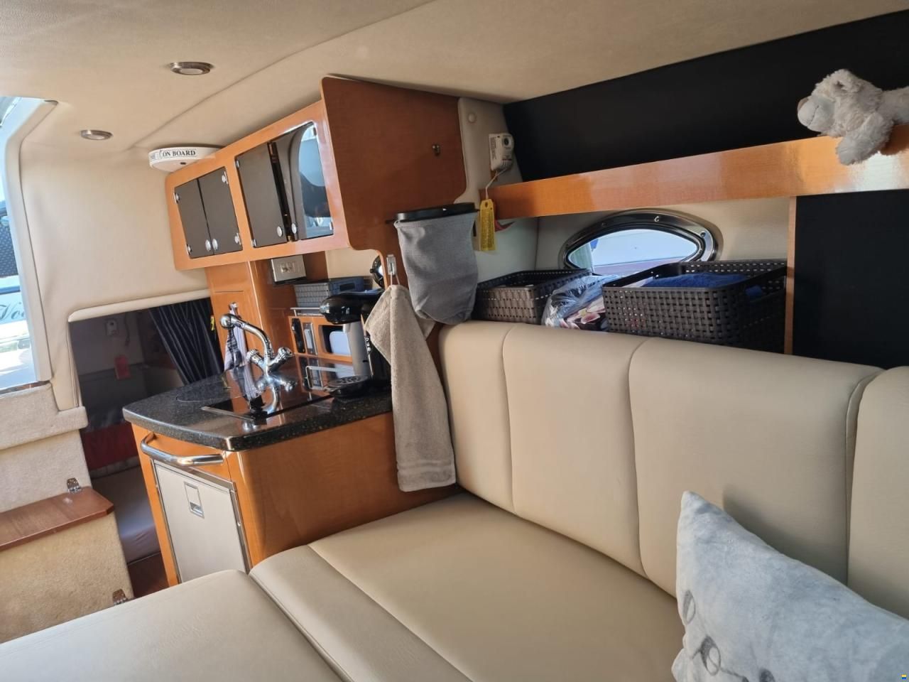 Chaparral Signature 270