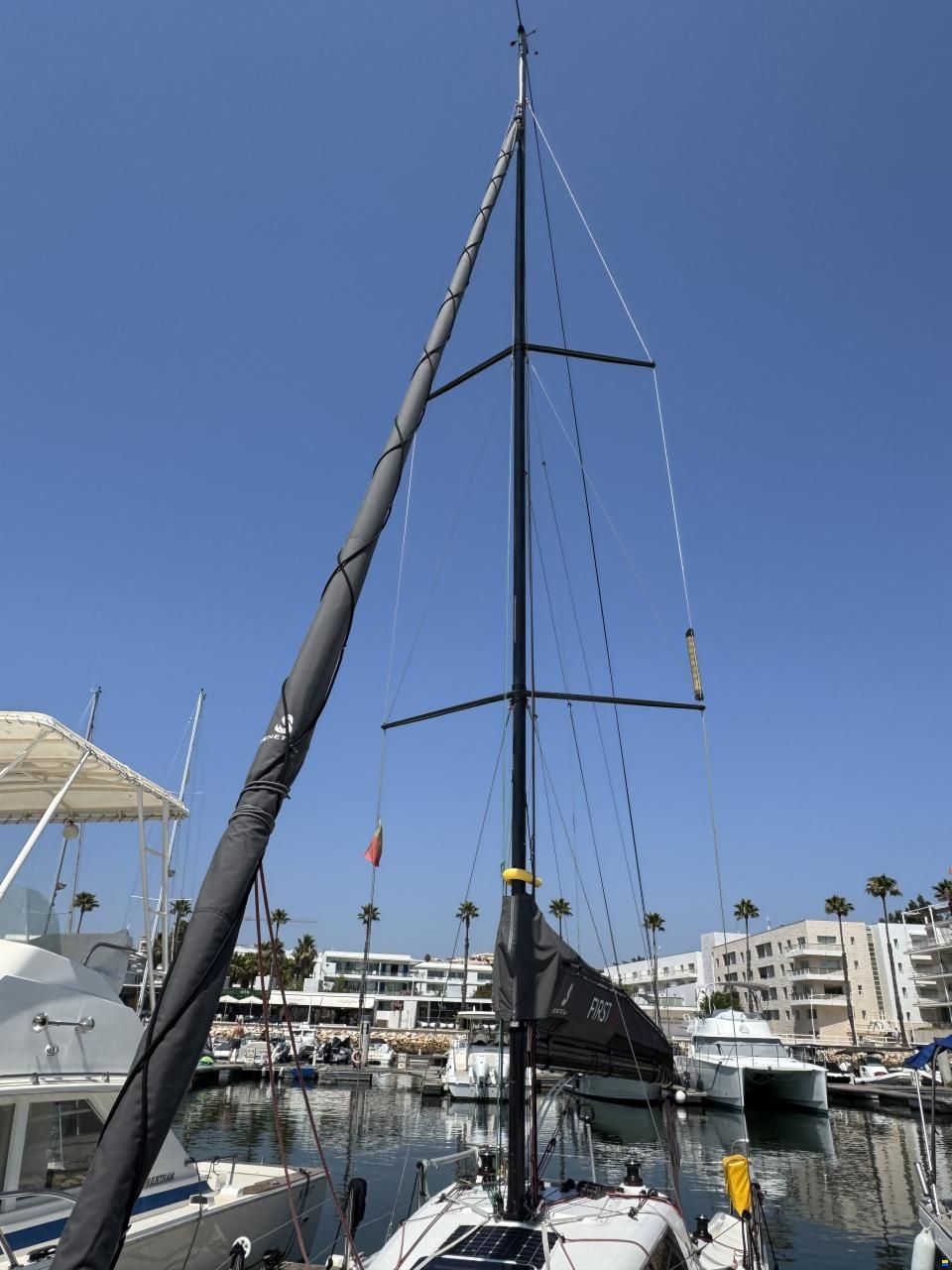 Beneteau First 27