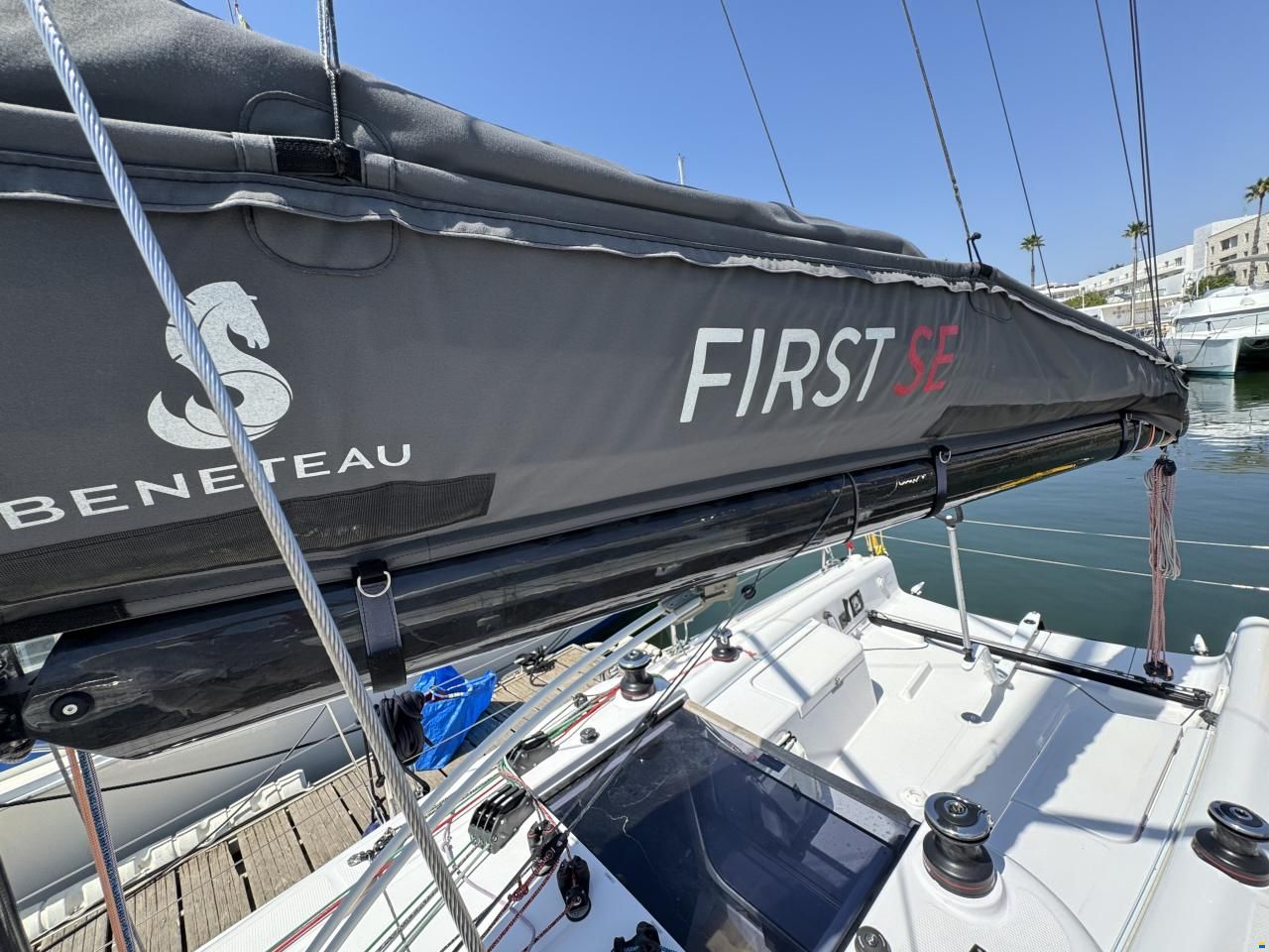 Beneteau First 27