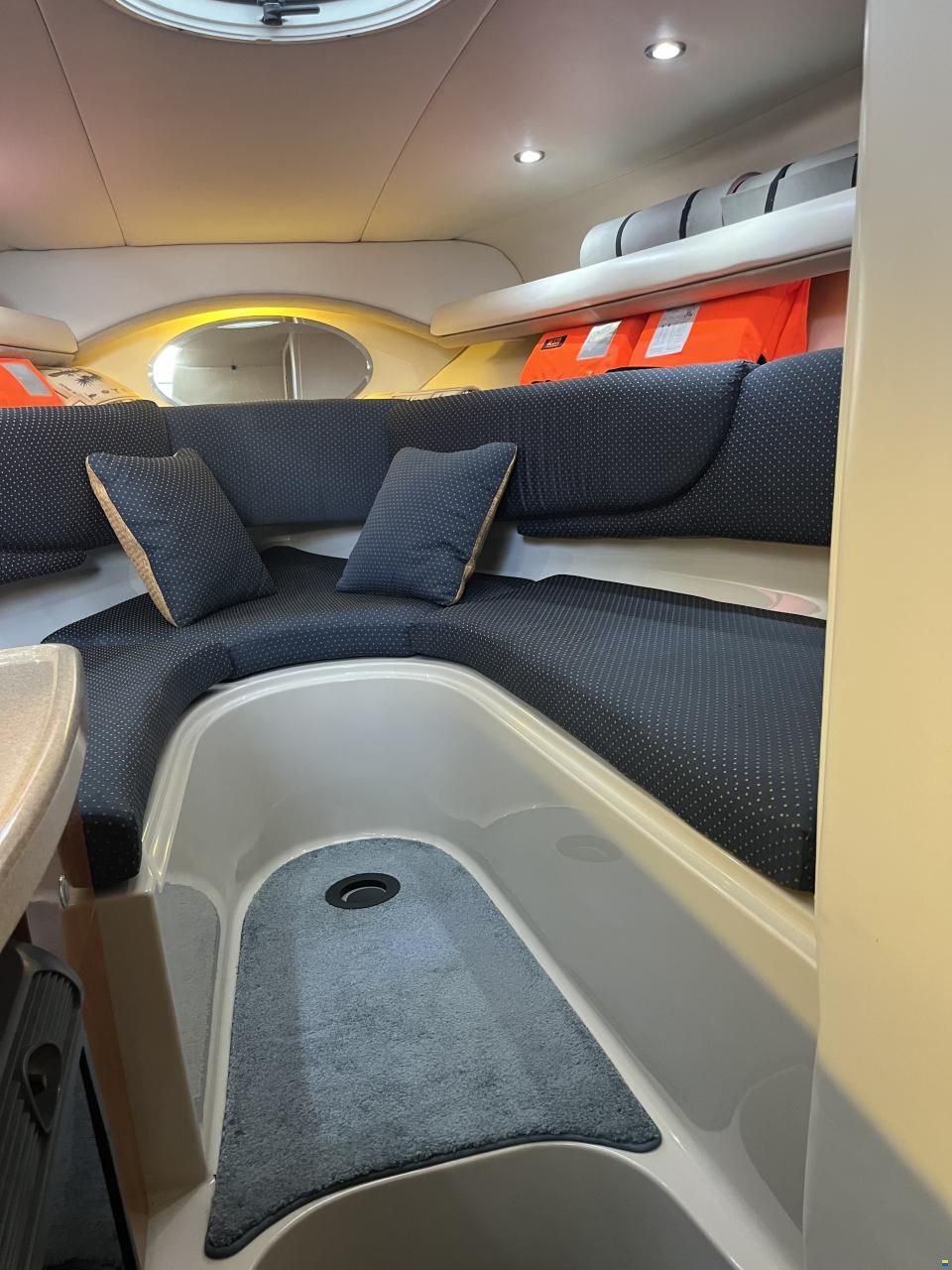 Four Winns Vista 268