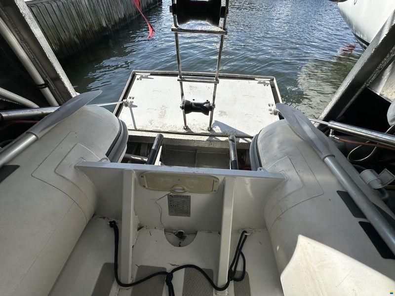 Adventure yacht 55