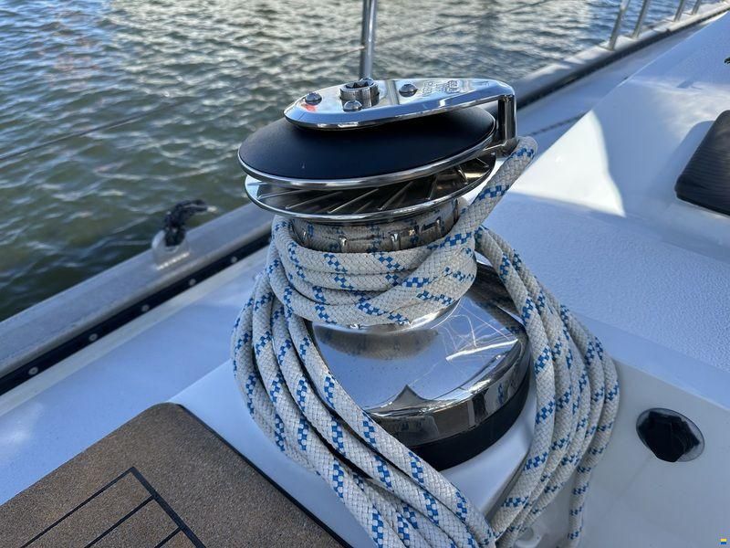 Adventure yacht 55