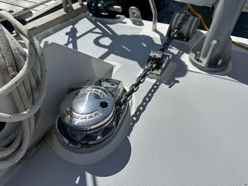 Adventure yacht 55